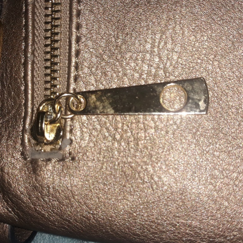 Counterfeit MK Bag - Picture 2 of 7